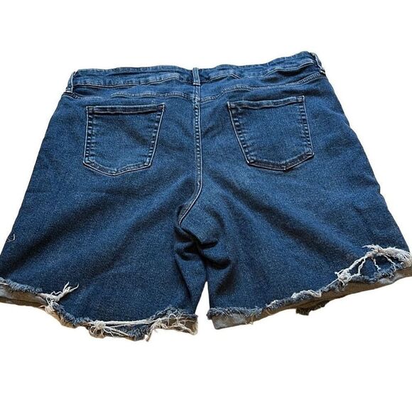 Ava & Viv Women's Blue Dark Wash Distress Stretch Cuff Denim Shorts Size 18W - Picture 4 of 7